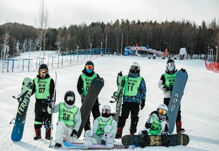 中興滑雪場(chǎng)